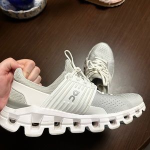 OnCloud Women’s Running shoes